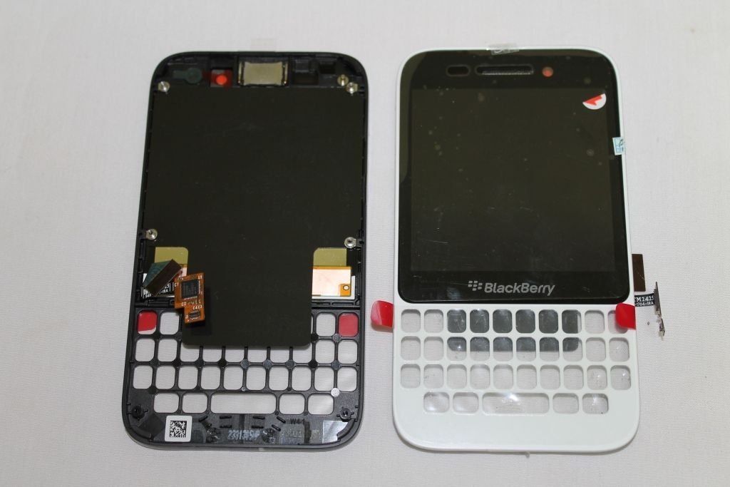 BlackBerry Q5 Ekran Dokunmatik Takım BEYAZ